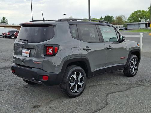 Sting-Gray Clearcoat 2021 Jeep Renegade Trailhawk