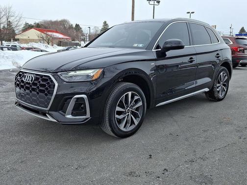 2023 Audi Q5 45 S line Premium