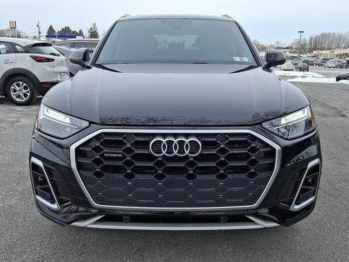 2023 Audi Q5 45 S line Premium