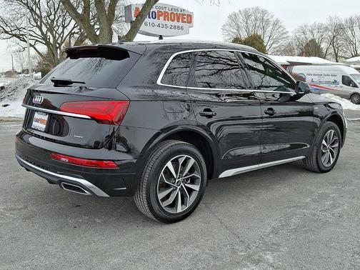 2023 Audi Q5 45 S line Premium