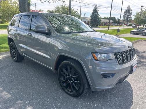 2020 Jeep Grand Cherokee Altitude