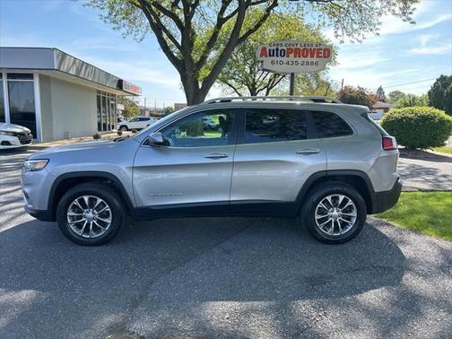 2019 Jeep Cherokee Latitude Plus