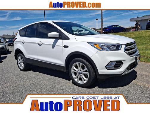 Oxford White 2019 Ford Escape SE