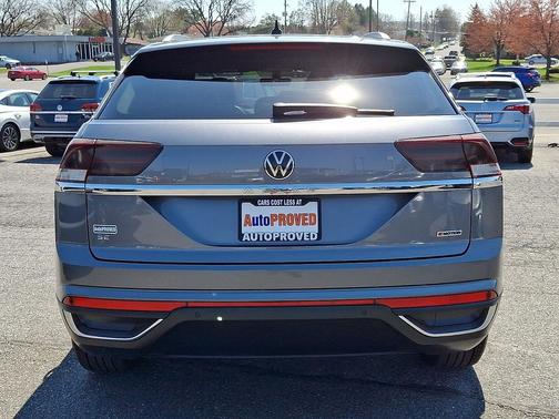 2022 Volkswagen Atlas Cross Sport 2.0T SE w/Technology 4MOTION