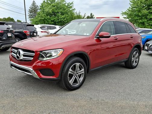 designo Cardinal Red Metallic 2018 Mercedes-Benz GLC 300 4MATIC