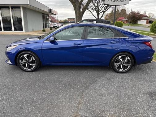 2022 Hyundai ELANTRA Limited