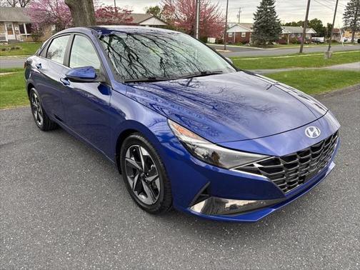 2022 Hyundai ELANTRA Limited