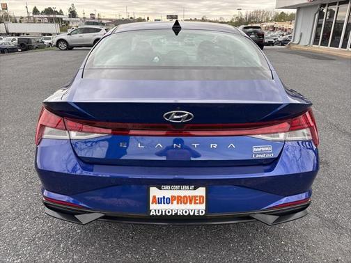 2022 Hyundai ELANTRA Limited