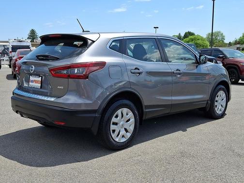 Gun Metallic 2020 Nissan Rogue Sport S