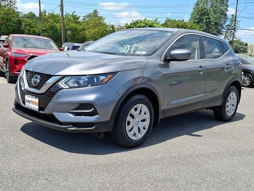 Gun Metallic 2020 Nissan Rogue Sport S