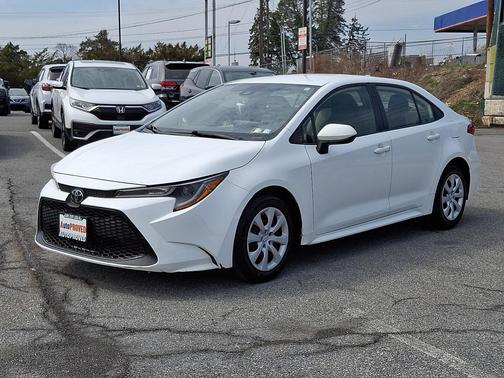 Super White 2020 Toyota Corolla LE