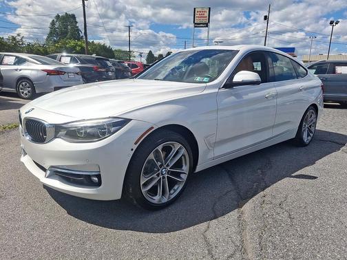 White Metallic 2018 BMW 330 Gran Turismo xDrive