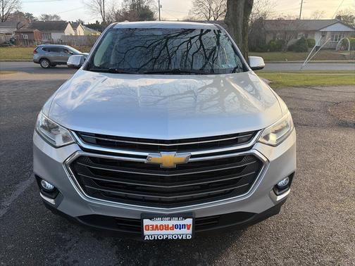 2018 Chevrolet Traverse LT Cloth