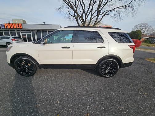 2019 Ford Explorer Sport
