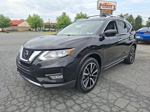Magnetic Black Pearl 2019 Nissan Rogue SL
