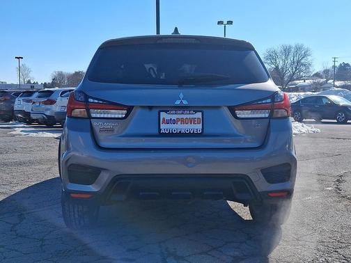 2022 Mitsubishi Outlander Sport SE