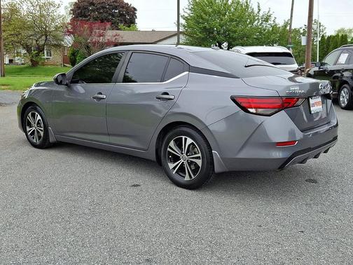 Gun Metallic 2022 Nissan Sentra SV