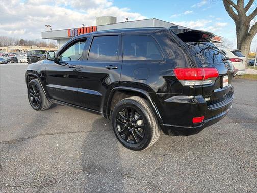 2019 Jeep Grand Cherokee Altitude