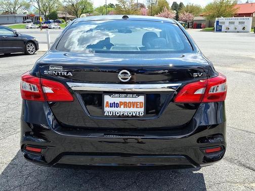 Super Black 2019 Nissan Sentra SV