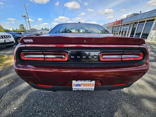 2020 Dodge Challenger SXT