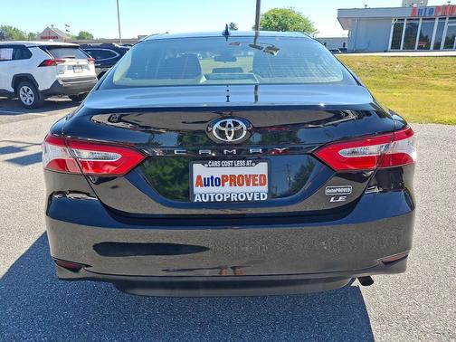 Midnight Black Metallic 2020 Toyota Camry LE