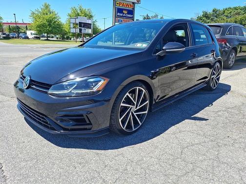 Deep Black Pearl Metallic 2018 Volkswagen Golf R 2.0T DSG