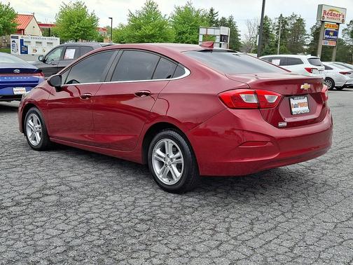 Cajun Red Tintcoat 2018 Chevrolet Cruze LT