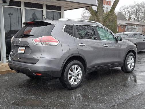 2016 Nissan Rogue SV