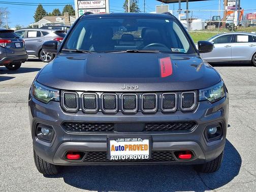 Granite Crystal Metallic Clearcoat 2022 Jeep Compass Trailhawk