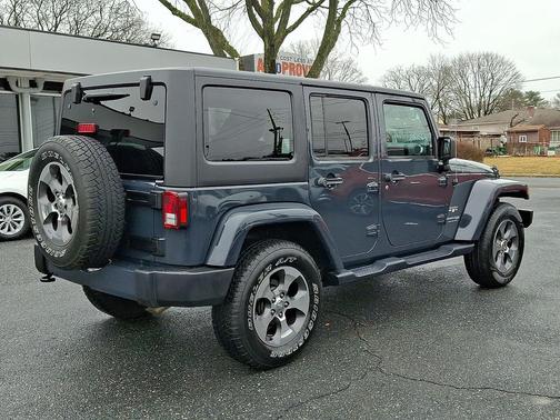 2018 Jeep Wrangler JK Unlimited Sahara