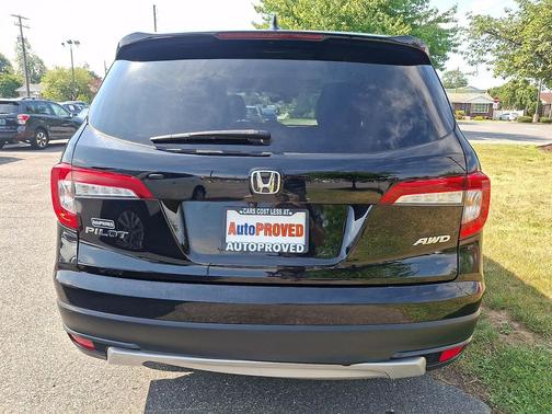 Crystal Black Pearl 2021 Honda Pilot AWD EX-L