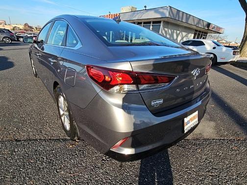 2019 Hyundai SONATA SE