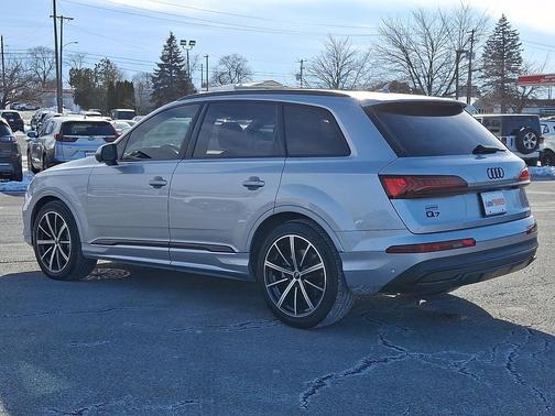 2022 Audi Q7 55 Prestige