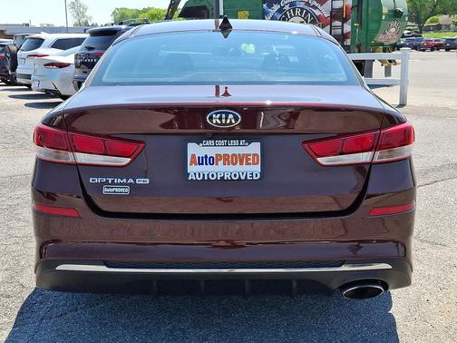 Sangria 2019 Kia Optima LX