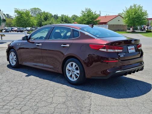 Sangria 2019 Kia Optima LX