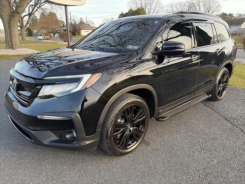 2021 Honda Pilot AWD Black Edition