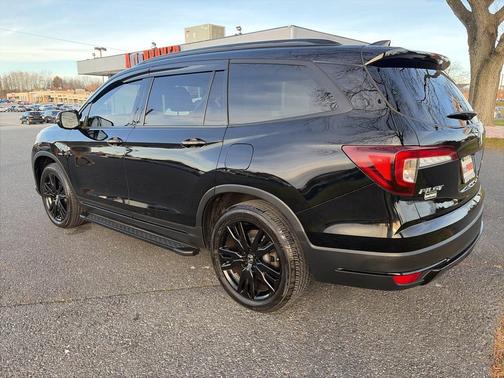 2021 Honda Pilot AWD Black Edition