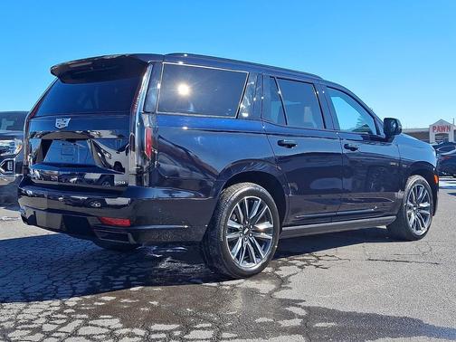 2024 Cadillac Escalade Sport