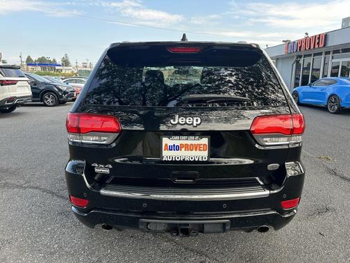 2020 Jeep Grand Cherokee Overland