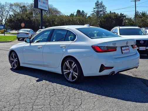 Alpine White 2021 BMW 330 xDrive