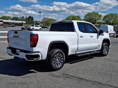 Summit White 2019 GMC Sierra 1500 AT4