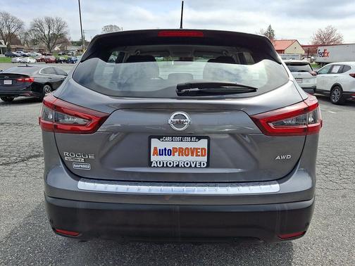Gun Metallic 2020 Nissan Rogue Sport S