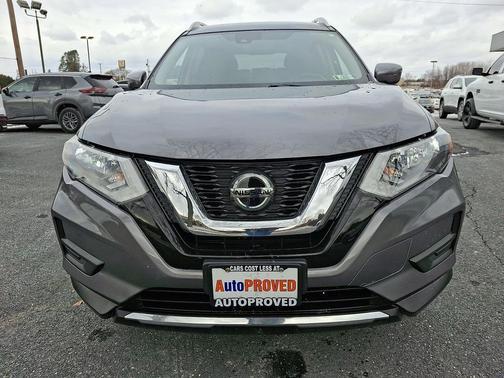 2020 Nissan Rogue SV