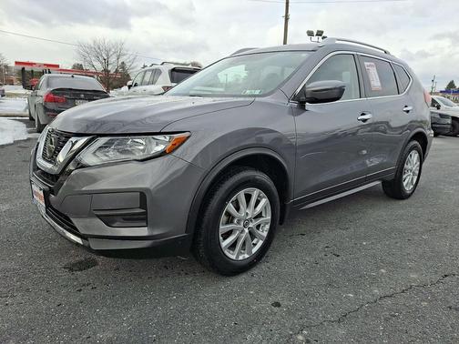 2020 Nissan Rogue SV