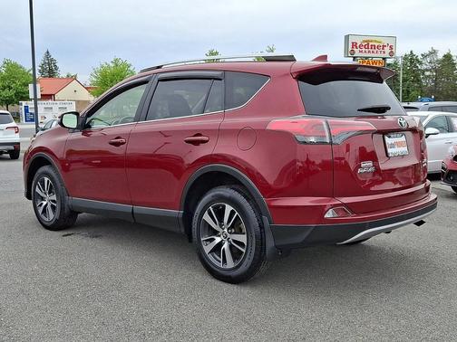 Ruby Flare Pearl - 3T3 2018 Toyota RAV4 XLE