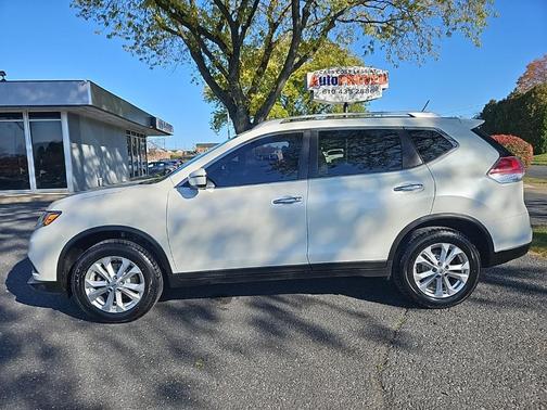 2016 Nissan Rogue SV