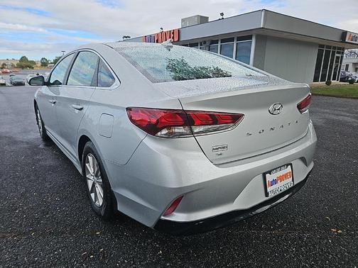 2018 Hyundai SONATA SE