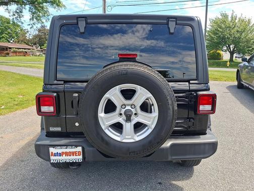 Black Clearcoat 2019 Jeep Wrangler Unlimited Sport