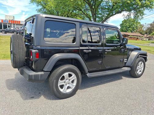 Black Clearcoat 2019 Jeep Wrangler Unlimited Sport