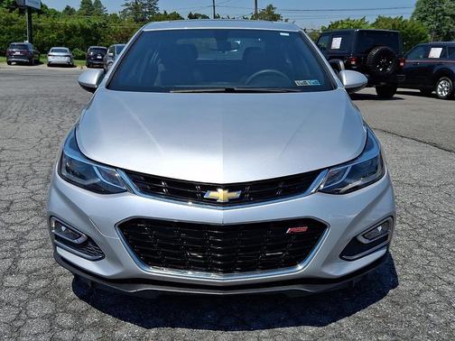 Silver Ice Metallic 2018 Chevrolet Cruze LT